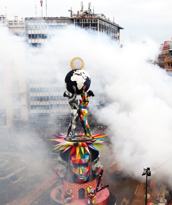 València apuesta por unas fallas con más pirotecnia