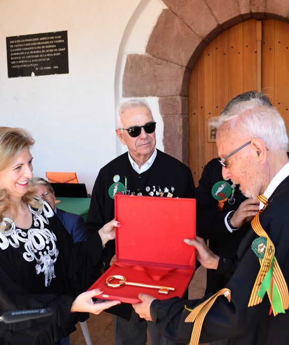 L’Ajuntament de Castelló ha reconegut hui el grup Els Llauradors amb el títol d’Ermità de l’Any de la Magdalena